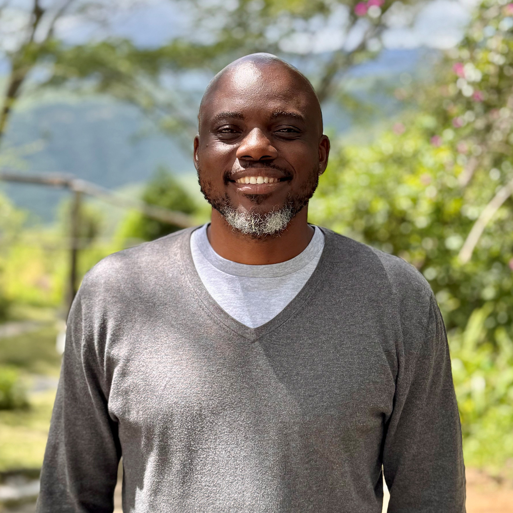 Solomon Muradzikwa SQ1800 Solomon Muradzikwa SQ1800